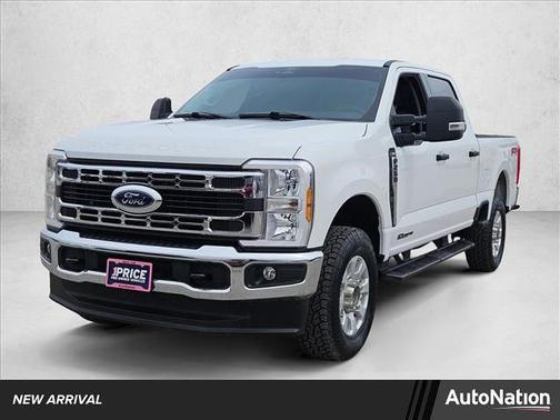 Oxford White 2024 Ford F-250 XLT