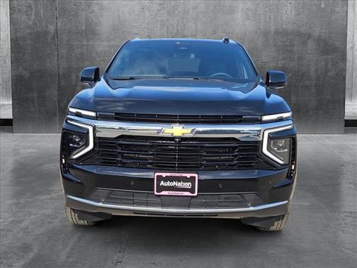 2025 Chevrolet Suburban LS