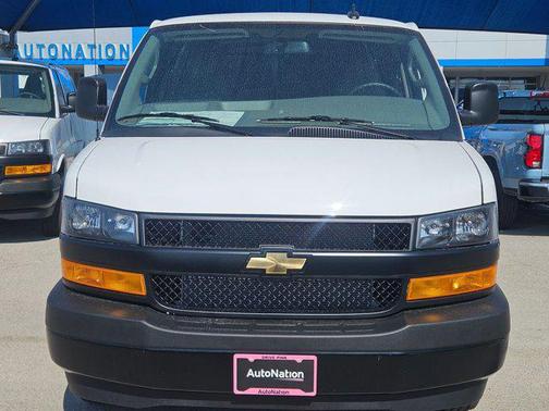 2025 Chevrolet Express 2500 RWD 2500 Regular Wheelbase WT