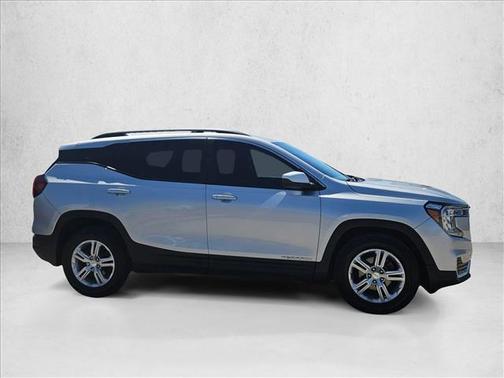 Quicksilver Metallic 2022 GMC Terrain SLE