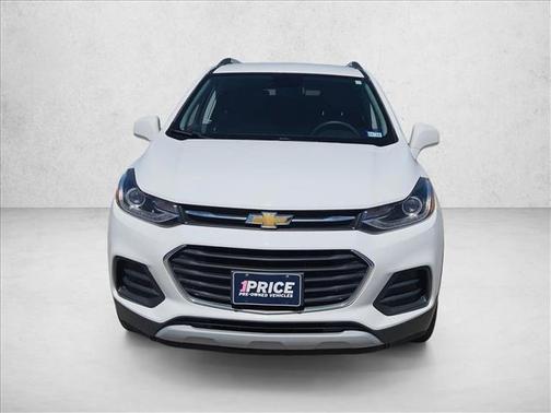 Summit White 2020 Chevrolet Trax LT