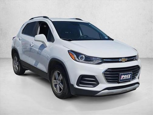 Summit White 2020 Chevrolet Trax LT