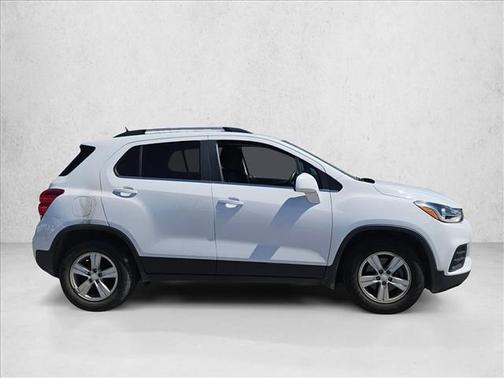 Summit White 2020 Chevrolet Trax LT
