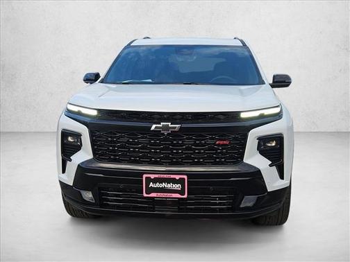 Polar White Tricoat 2026 Chevrolet Traverse RS