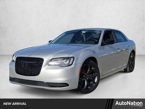 2021 Chrysler 300 Touring