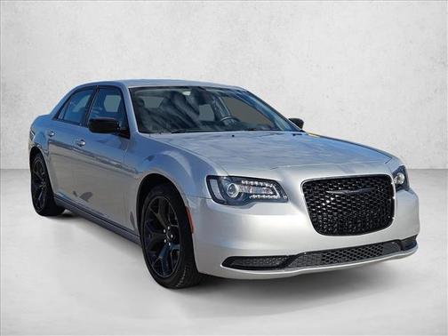 2021 Chrysler 300 Touring