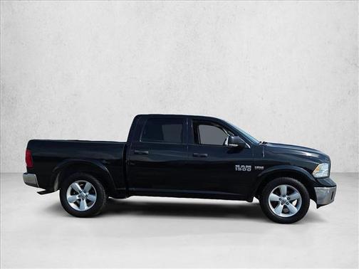 Brilliant Black Crystal Pearlcoat 2015 RAM 1500 Outdoorsman