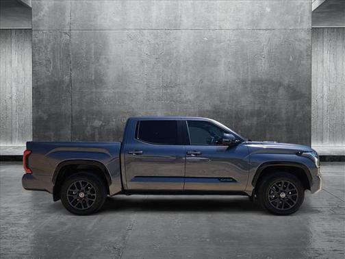 2024 Toyota Tundra Hybrid Platinum