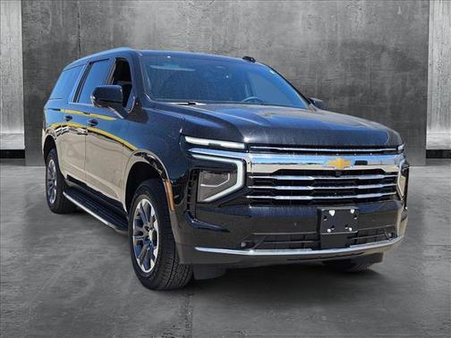2025 Chevrolet Suburban LT