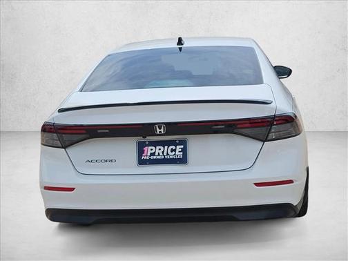 Platinum White Pearl 2025 Honda Accord SE