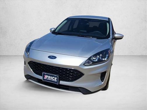 Ingot Silver Metallic 2020 Ford Escape SE