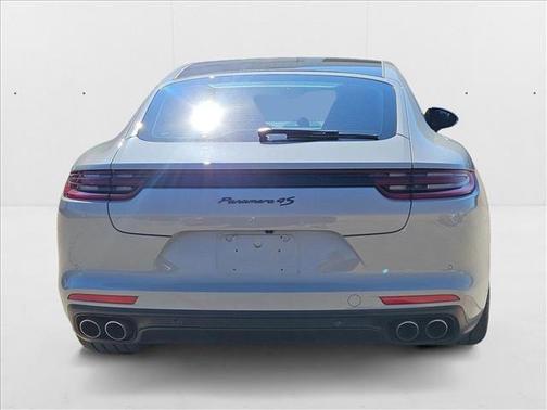 2018 Porsche Panamera 4S