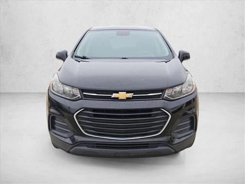 Mosaic Black Metallic 2019 Chevrolet Trax LS