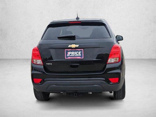 Mosaic Black Metallic 2019 Chevrolet Trax LS