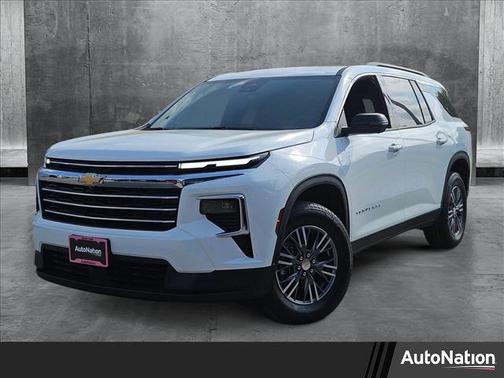2025 Chevrolet Traverse LT