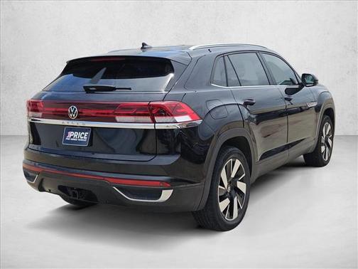 Deep Black Pearl 2024 Volkswagen Atlas Cross Sport 2.0T SE w/Technology