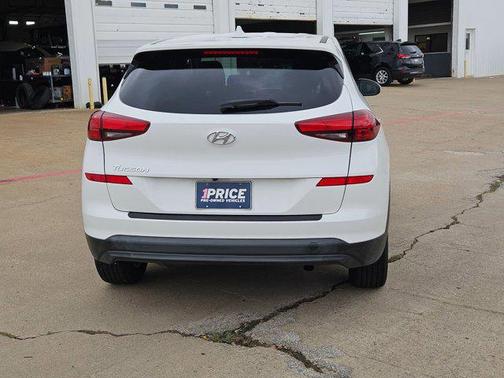 2020 Hyundai TUCSON SE