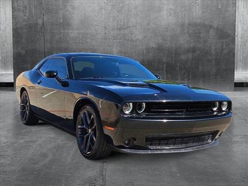 2020 Dodge Challenger SXT