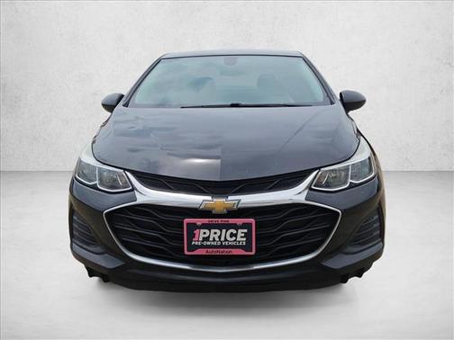 Mosaic Black Metallic 2019 Chevrolet Cruze LS