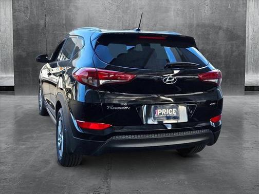 2016 Hyundai TUCSON SE