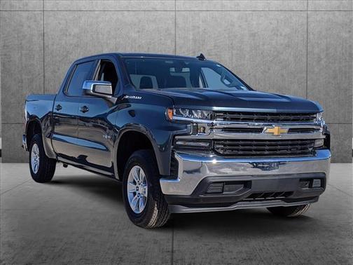 Photo 3 of 16 of 2019 Chevrolet Silverado 1500 LT