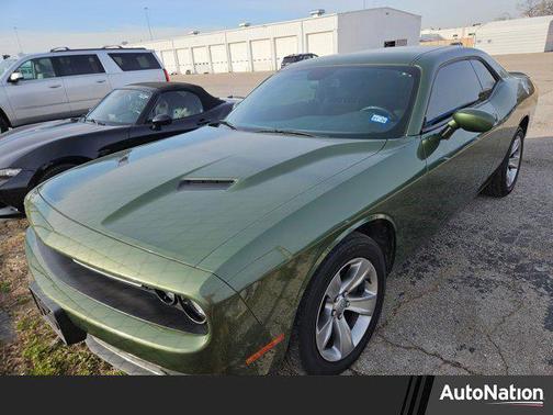 2020 Dodge Challenger SXT