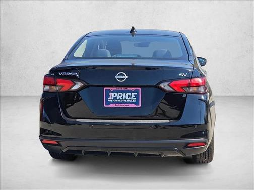 2023 Nissan Versa 1.6 SV