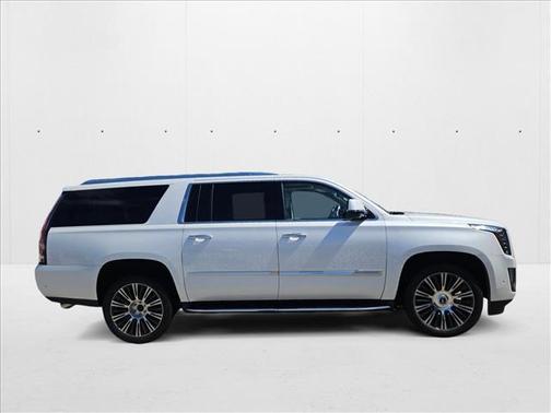 2019 Cadillac Escalade ESV Luxury