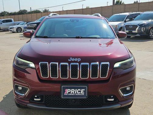 2019 Jeep Cherokee Overland