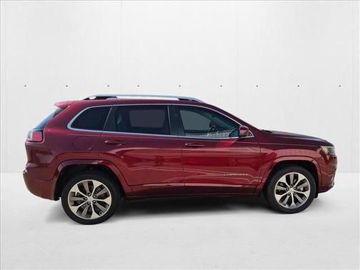 2019 Jeep Cherokee Overland