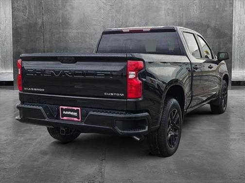 2025 Chevrolet Silverado 1500 Custom