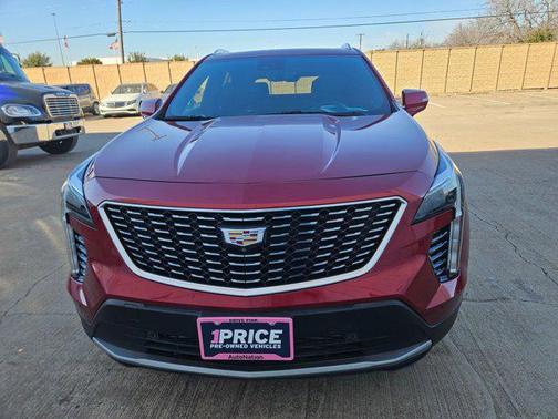 2023 Cadillac XT4 Premium Luxury