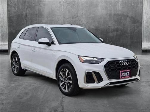 2022 Audi Q5 45 S line Premium