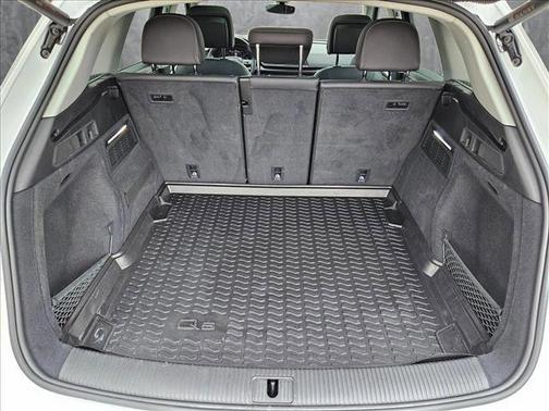 2022 Audi Q5 45 S line Premium