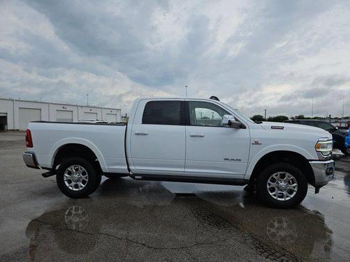 2022 RAM 2500 Laramie Crew Cab 4x4 6'4' Box