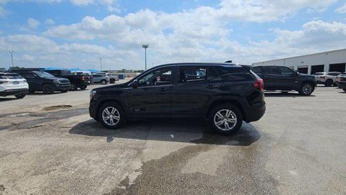 Ebony Twilight Metallic 2022 GMC Terrain SLE
