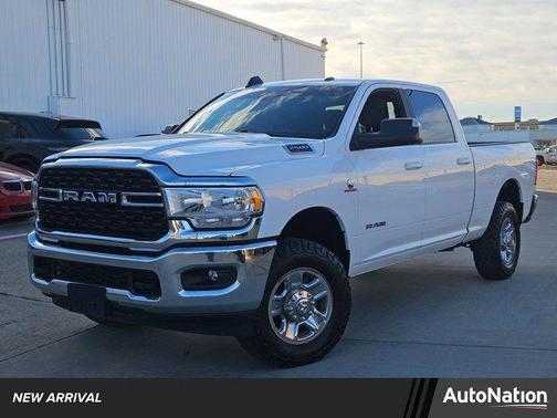 2022 RAM 2500 Big Horn Crew Cab 4x4 6'4' Box