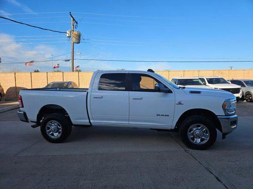 2022 RAM 2500 Big Horn Crew Cab 4x4 6'4' Box