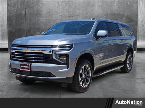 2025 Chevrolet Suburban LT