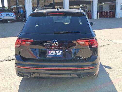 2023 Volkswagen Tiguan 2.0T SE R-Line Black