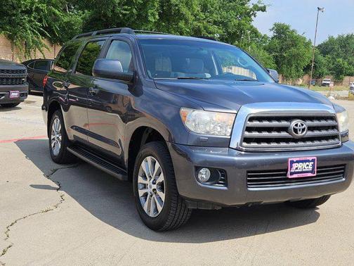 2016 Toyota Sequoia SR5