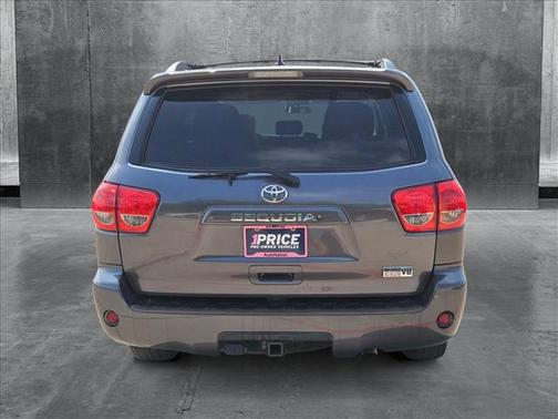 2016 Toyota Sequoia SR5