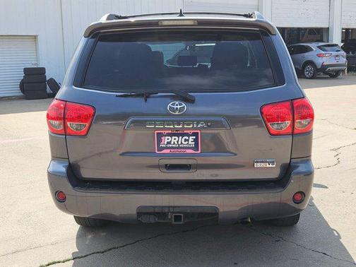 2016 Toyota Sequoia SR5