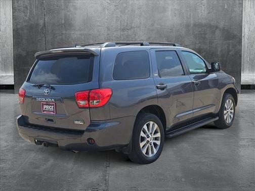 2016 Toyota Sequoia SR5