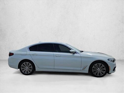 Alpine White 2018 BMW 530 530i