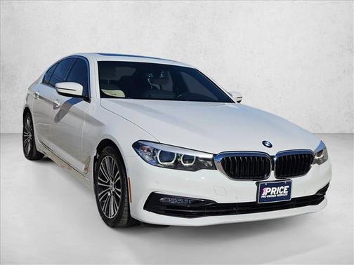 Alpine White 2018 BMW 530 530i