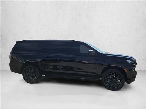 Black 2022 Chevrolet Suburban 4WD High Country