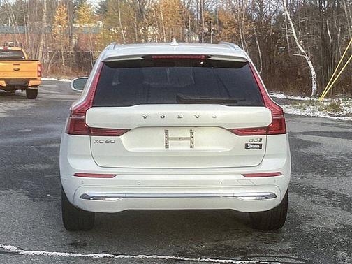 2023 Volvo XC60 Plus