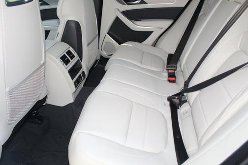 2026 Jaguar F-PACE R-Dynamic S