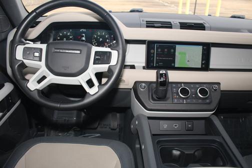 2022 Land Rover Defender X-Dynamic SE